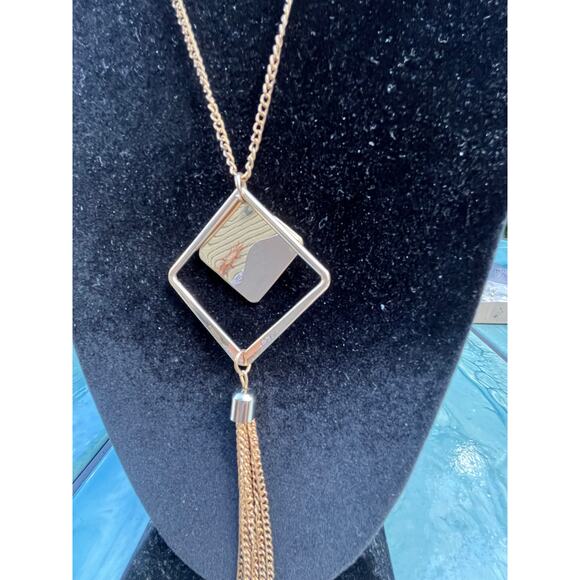 Long Gold Tone Fringe Geometric Pendent Tassel Necklace - Picture 5 of 8